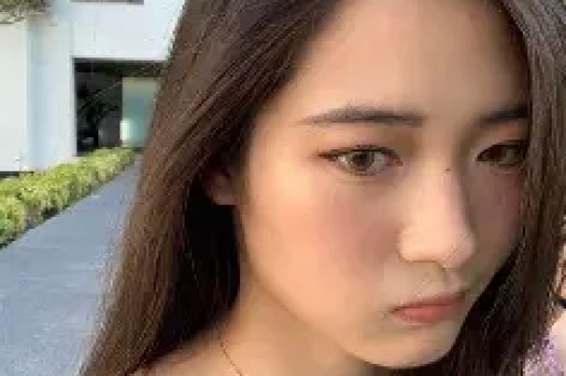 网红红毯无滤镜惊天反转:皮皮朱脸肿孙恩盛瘦成杆 全网热议撞脸原形毕露